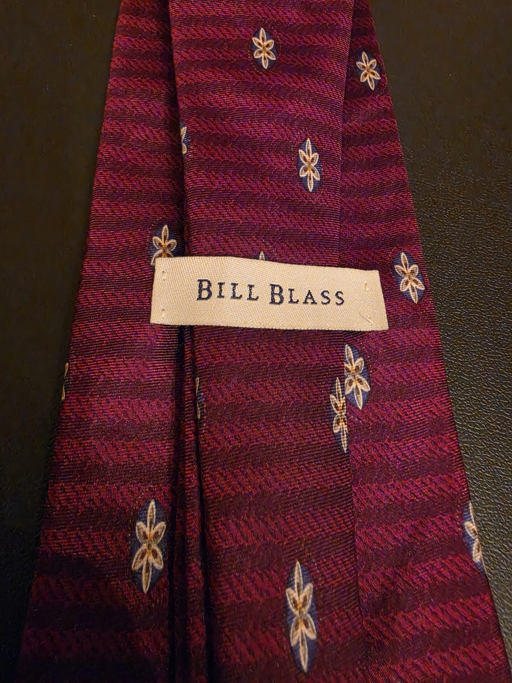 VINTAGE Bill Blass burgundy with navy and gold floral silk tie